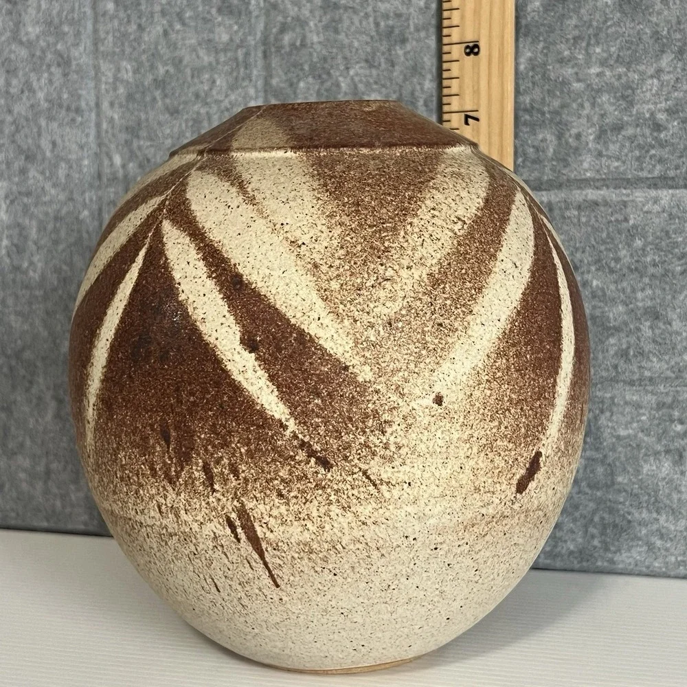 Hand Crafted Studio Pottery Round Vase Signed Dated 1995 Speckled Brown Beige